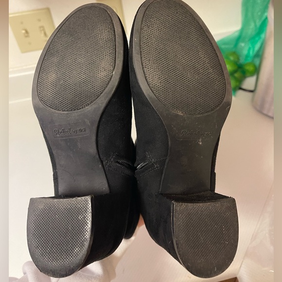 Rebel by Zigi Booties - Picture 5 of 7
